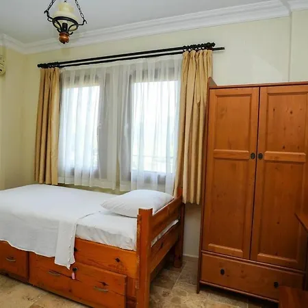 4 Bedroom Private Country House With Pool Villa