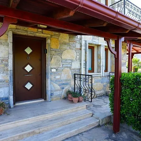 4 Bedroom Private Country House With Pool *